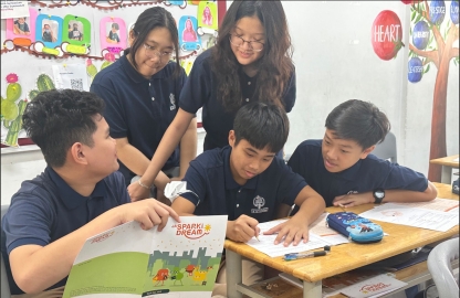Học sinh JA Vietnam tham gia xây dựng kế hoạch kiến tạo xã hội - Sản phẩm cuối khoá dự án JA SparkTheDream