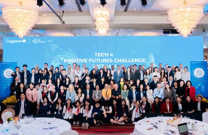Học sinh tại Hà Nội tham gia hoạt động “Tech 4 Positive Futures Challenge” để đưa ra ý tưởng giải quyết các vấn đề xã hội